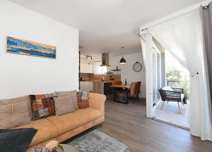 Feel Good Apartment & Studio